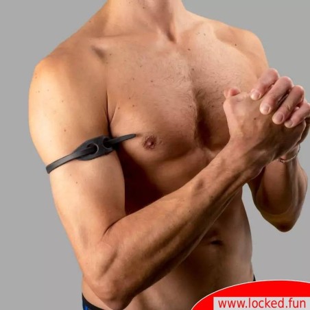 Bracelet cravache de biceps sobre Dr. Sado’s