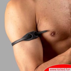 Bracelet cravache de biceps sobre Dr. Sado’s
