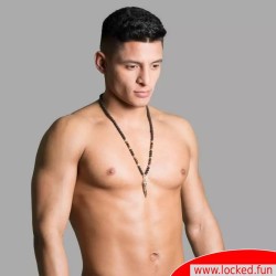 Collier en pierre de lave et pendentif Vajrayana