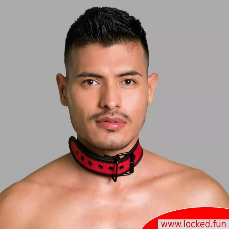 Collier rouge BDSM en néoprène