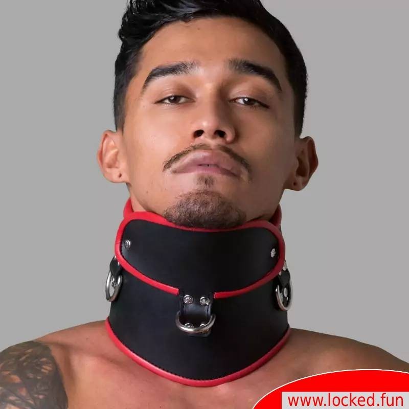 Collier postural BDSM en cuir – noir rouge Collier postural BDSM en cuir – noir rouge