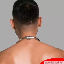 Collier avec cadenas à chiffres