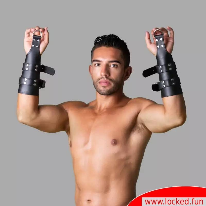 Menottes pour le bondage en suspension Menottes pour le bondage en suspension