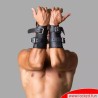 Menottes pour le bondage en suspension
