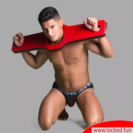 Pilori BDSM pour la tête et les mains