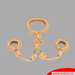 Entraves Shibari cou et poignets en corde