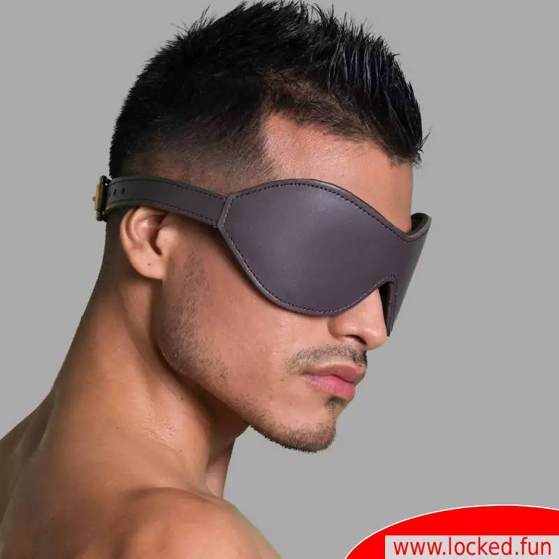 Masque occultant en cuir De Luxe