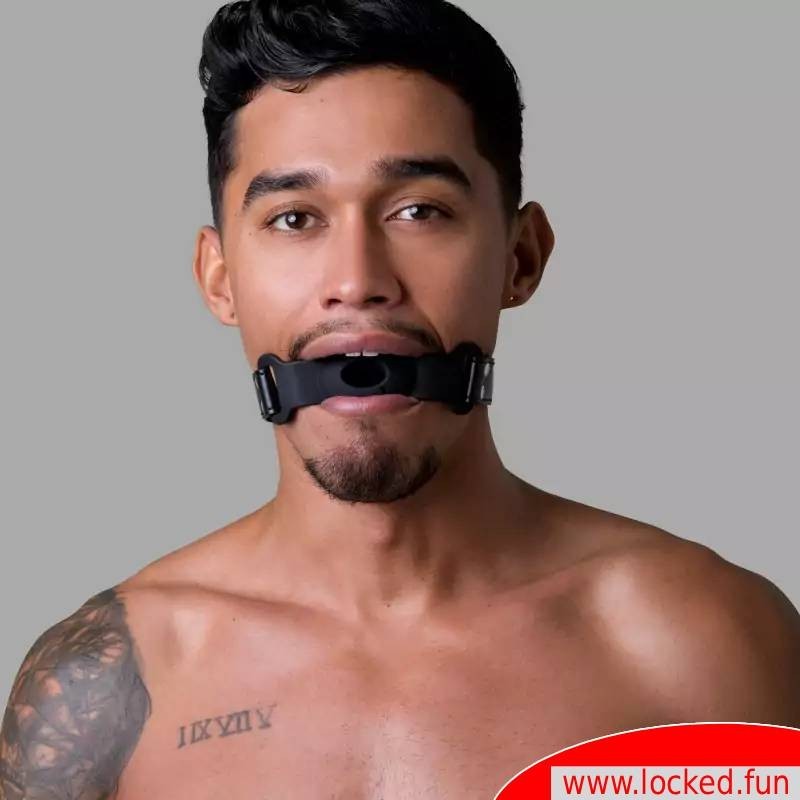 Bâillon BDSM à orifice