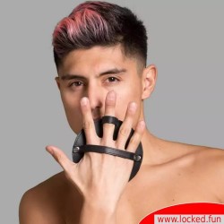 Pagaie de main BDSM à piquants du Dr. Sado