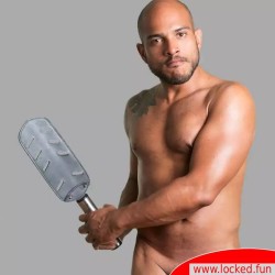 Paddle BDSM en acier inoxydable et cuir - HurtMe