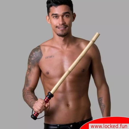 Canne en bambou pour la fessée