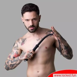 Fouet BDSM en silicone de Dr. Sado