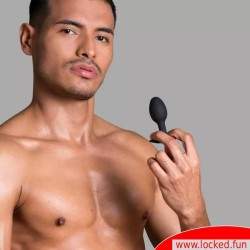 HOLLY FUCK -Plug anal avec une boule en acier