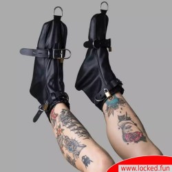 Chaussures BDSM de Dr. Sado