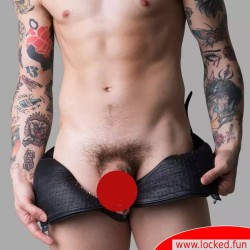 Ceinture de chasteté NoPacha - Spiked Leather Confinement Jockstrap