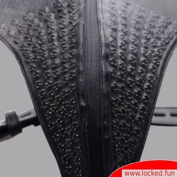 Ceinture de chasteté NoPacha - Spiked Leather Confinement Jockstrap