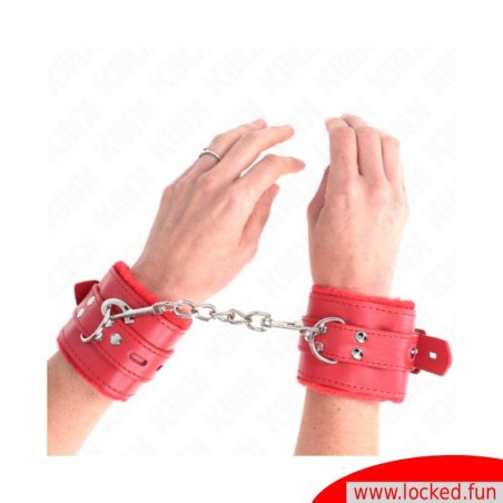 Bracelets rouges doublés fourrure