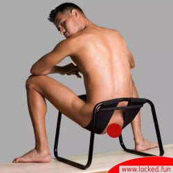 EATASS™ – Le tabouret sexuel pour un plaisir mains libres