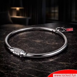 Collier BDSM avec cadenas à code chiffré