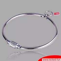 Collier BDSM avec cadenas à code chiffré